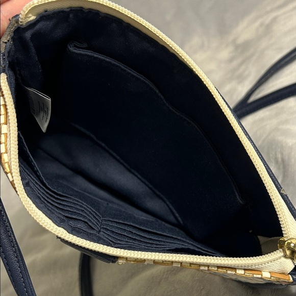 Liz Claiborne Woven Crossbody Bag With Wristlet Strap - Navy and Cream - Picture 4 of 10